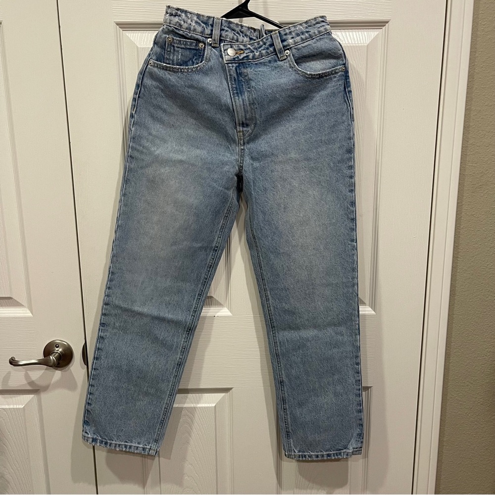 Pomelo Fashion Sustainable Denim Asymmetric Jeans